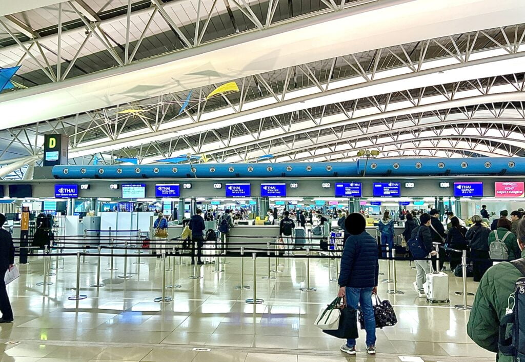関西国際空港　国際線出国カウンター